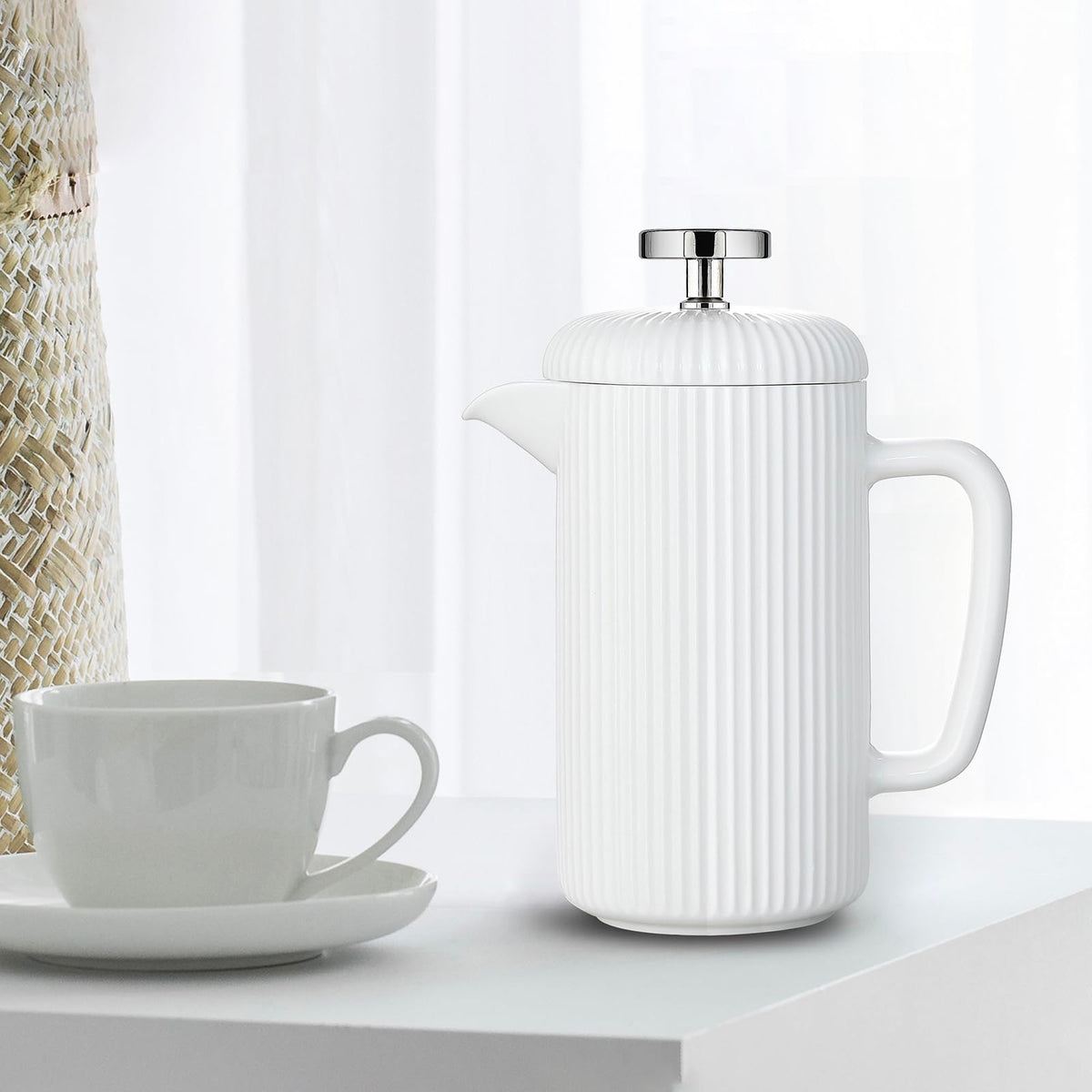 Porcelain French Press 22 fl oz Coffee Tea Maker with Stainless Steel Plunger Ivory M910088