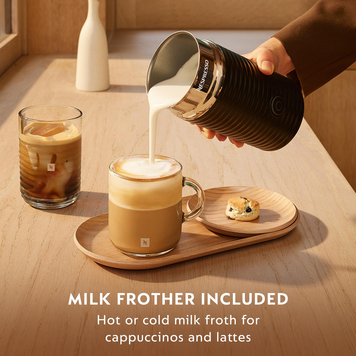 White Coffee Machine with Milk Frother N25642
